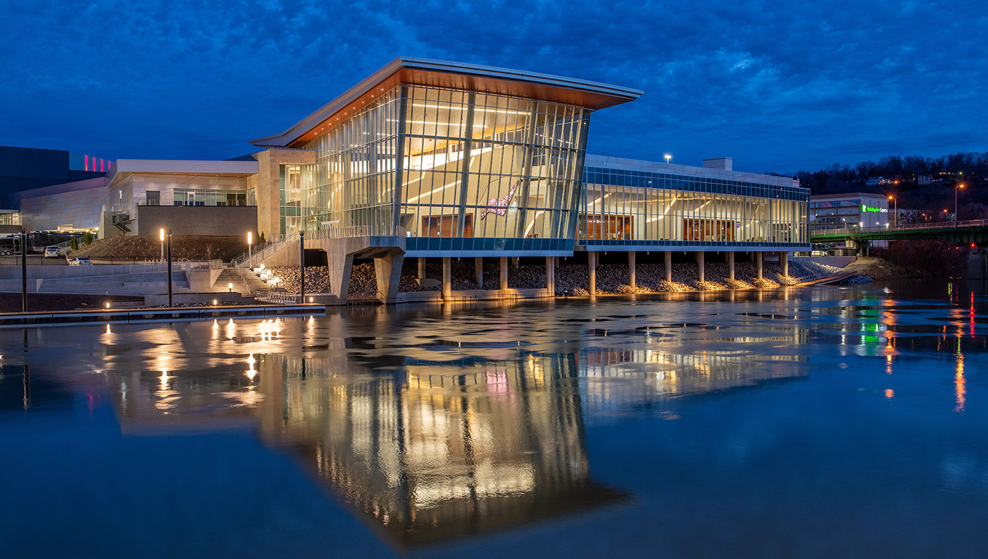 Lumistik by Luminis lights exterior of convention center