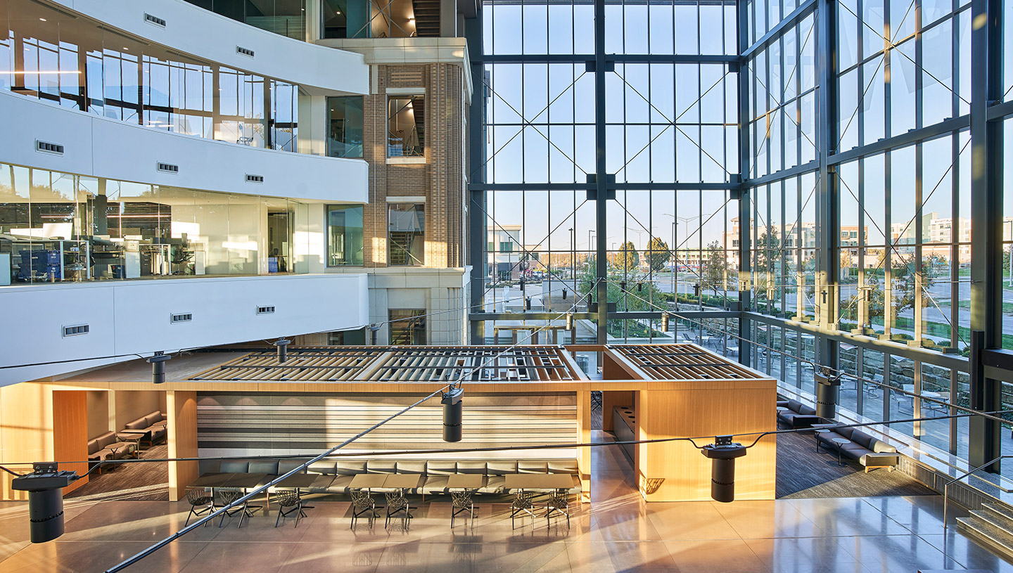 Large indoor atrium with Aramis pendant fixtures