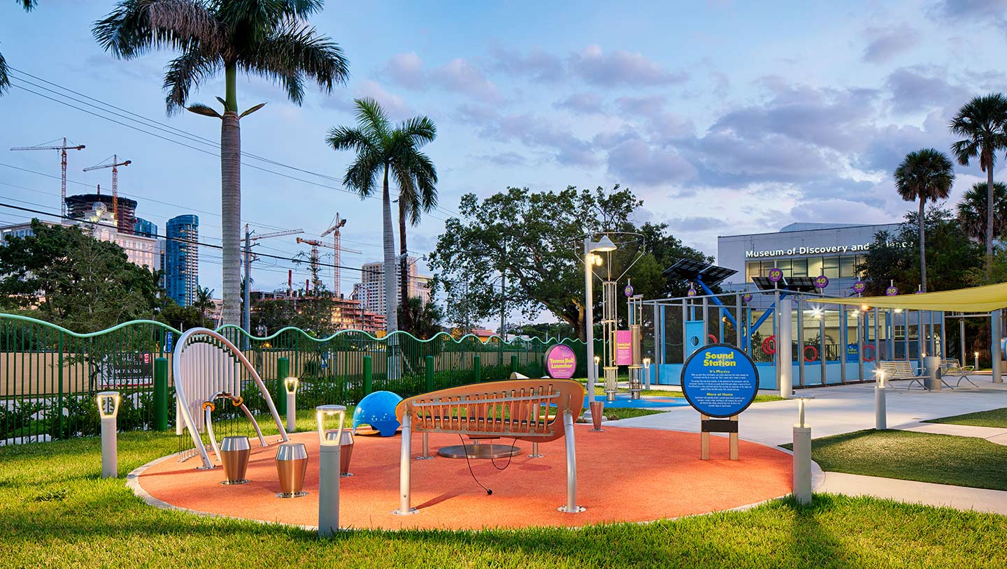 Maya by Luminis illuminates spacious outdoor area of museum