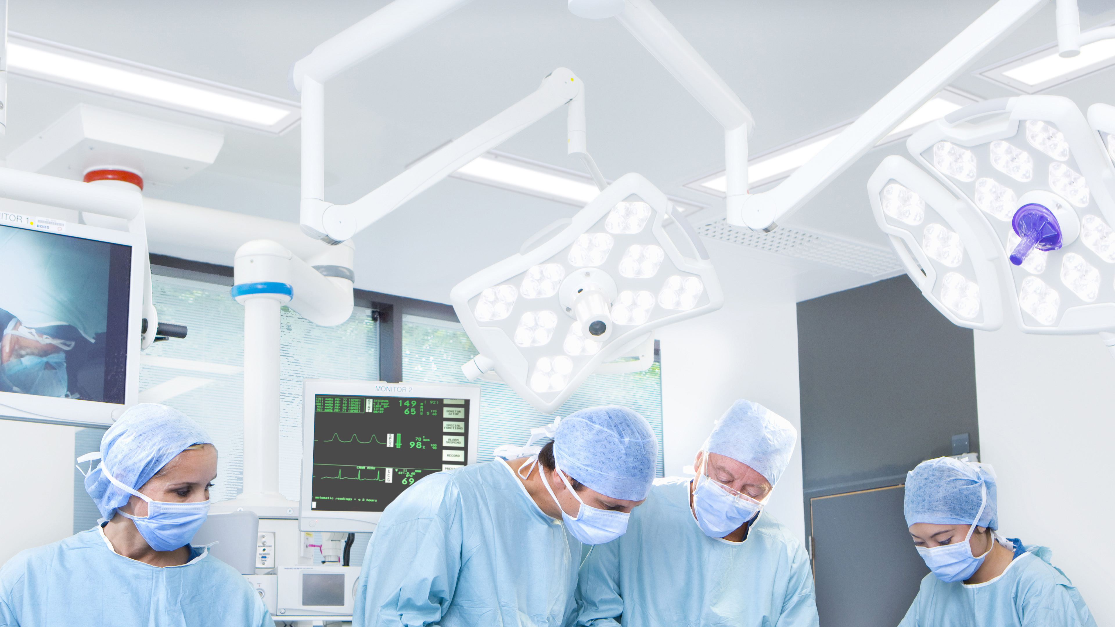 HSTL 4ft not end to end in surgical suite.jpg